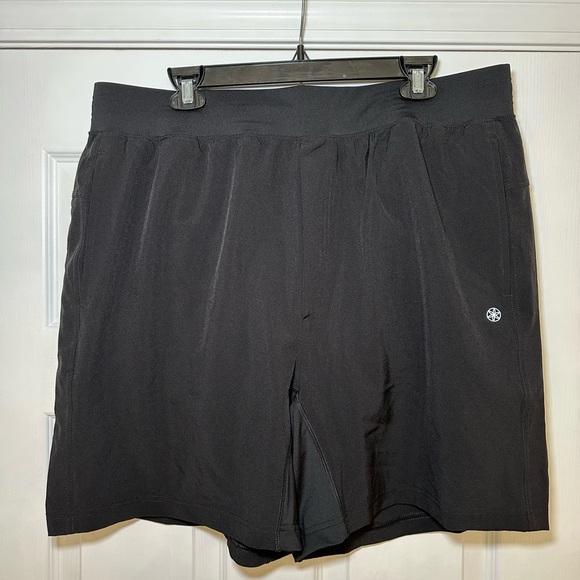 Women’s Gaiam Black Athletic Shorts - Picture 1 of 5